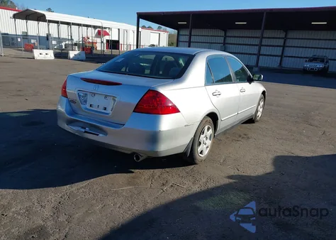 2007 Honda Accord 2.4 Lx from USA, damaged, VIN 1HGCM56407A096341